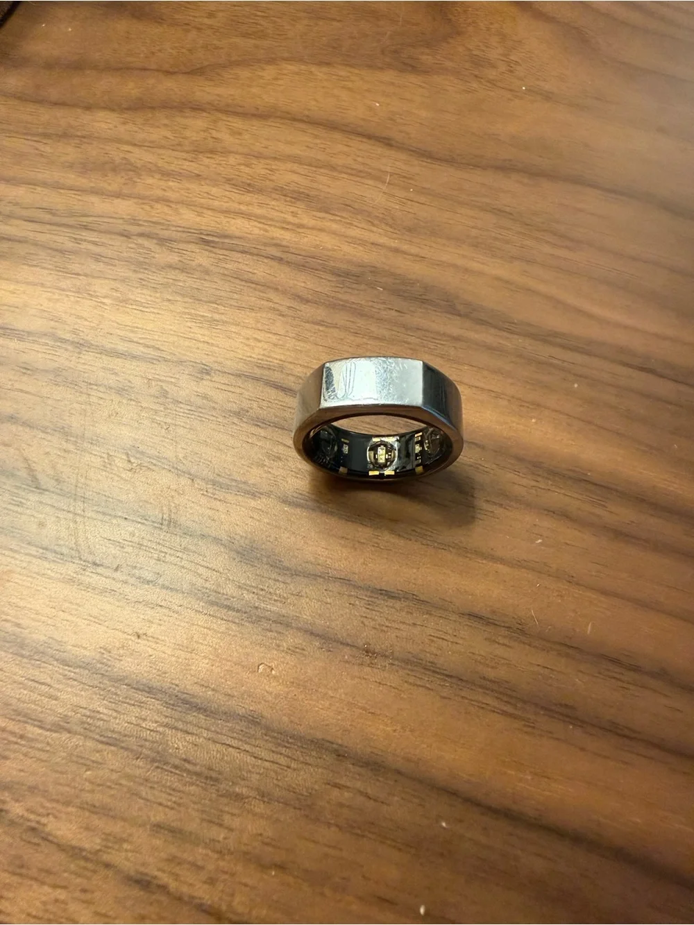 Oura Ring 3  - Silver with Charging Dock
